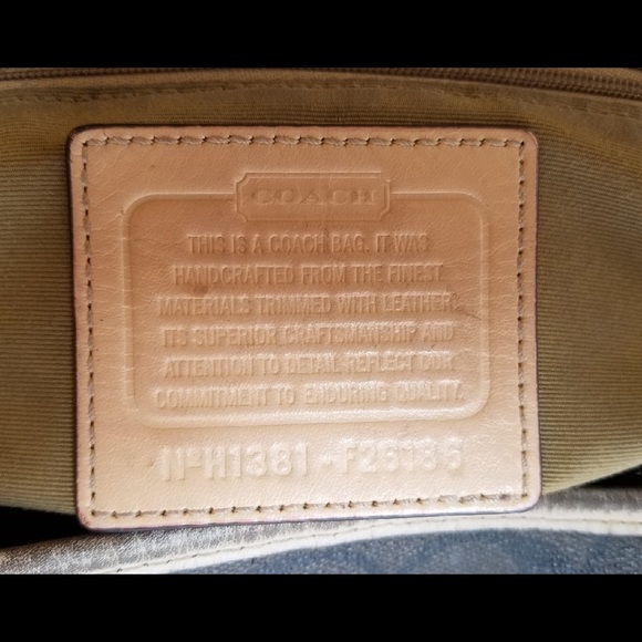 Large Coach purse - Picture 3 of 5